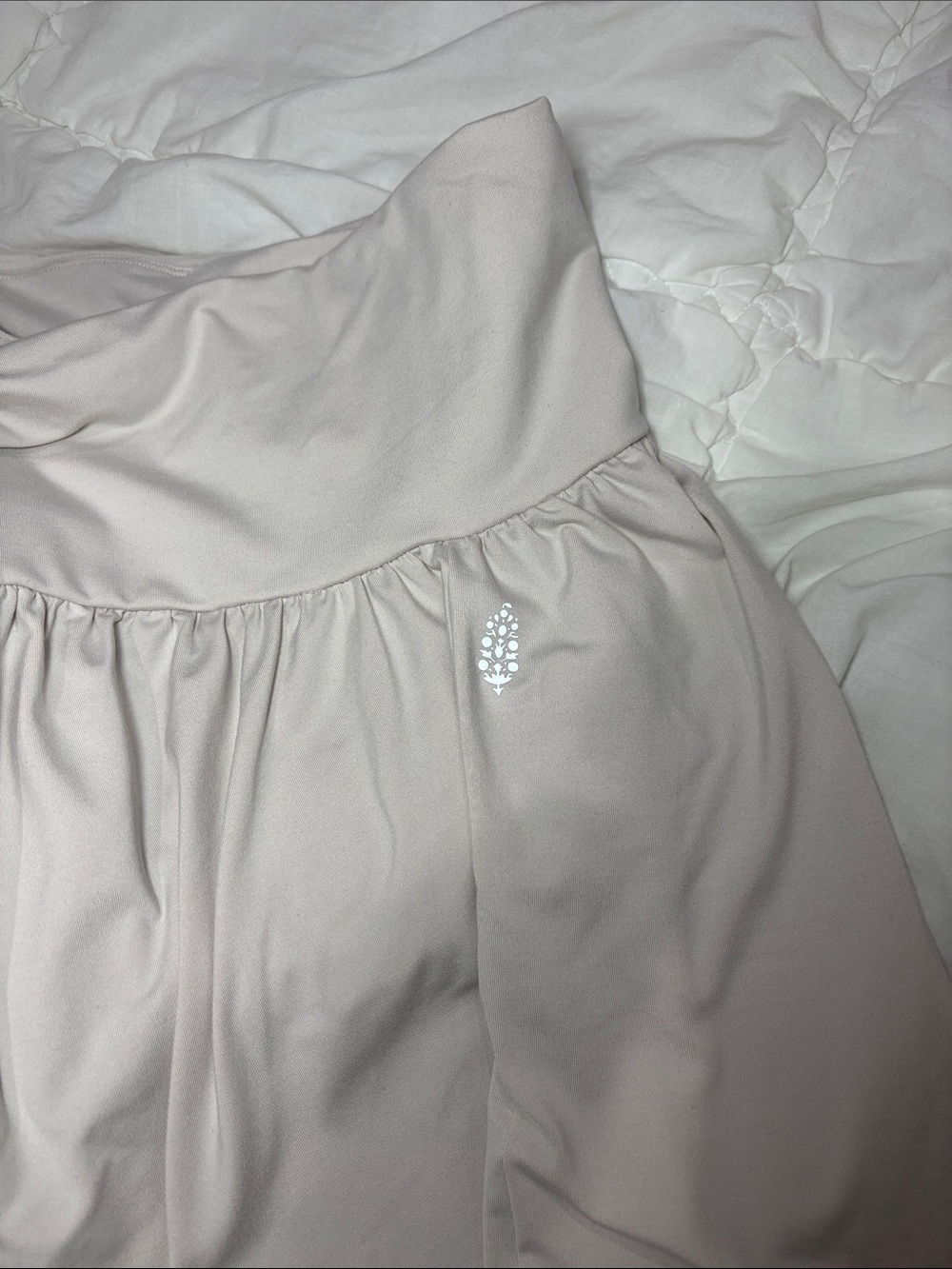 FP movement retreat yoga pants in tofu - Picture 6 of 7